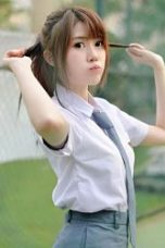 Cerita Dewasa Menikmati Tubuh Kakak Kelas Ku