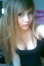 Kekasihku Si Nindya Sengaja Memperlihatkan Tubuhnya Yang Indah